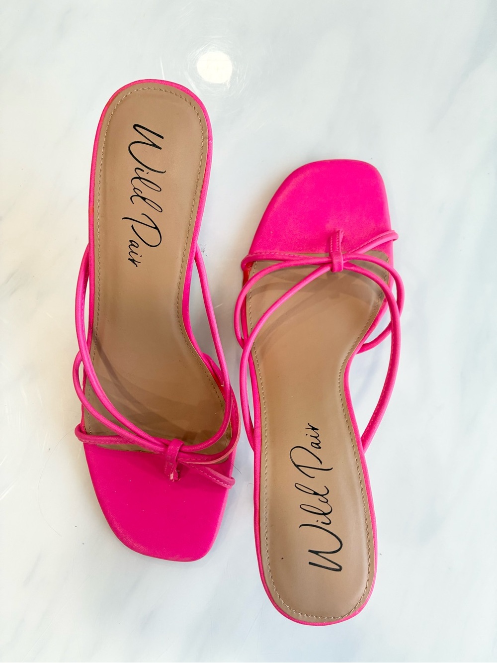 Wild Pair Hot Pink Strappy Slide Mules 8.5